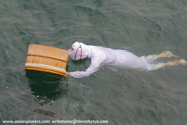 Ama diver providing demonstration at Mikimoto Pearl Island