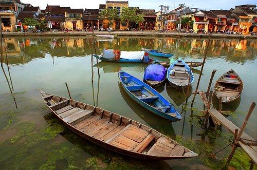 Boats in Hoi An Boats in Hoi An