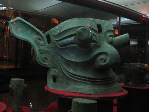 Bronze Sanxingdui mask Bronze Sanxingdui mask