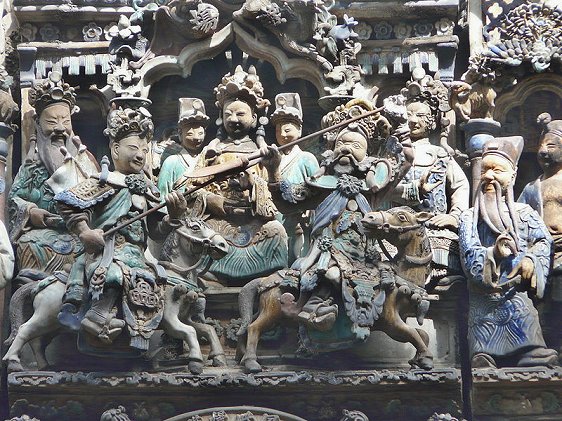 Figurines depicting a battle scene at Thien Hau Pagoda