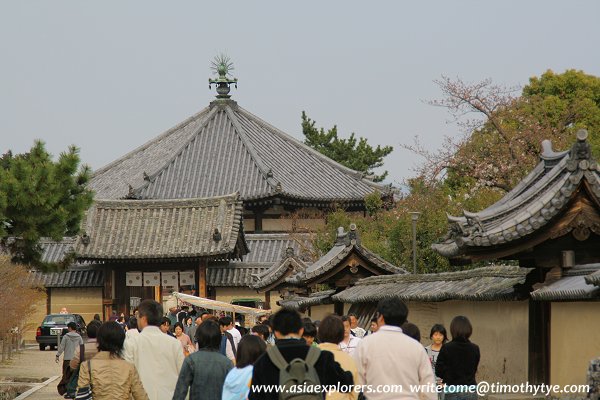 Walking between the western and eastern precincts of Horyu-ji Temple Walking between the western and eastern precincts of Horyu-ji Temple
