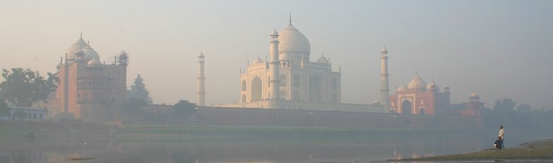 India Budget Travel Guide: Banks of the Yamuna at Sunrise