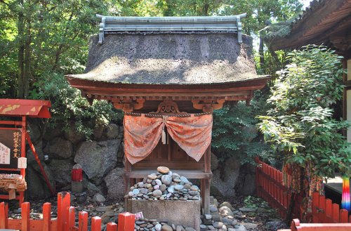 Kariteimoten-do (a National Cultural Property) at Ishite-ji Temple, Matsuyama Kariteimoten-do (a National Cultural Property) at Ishite-ji Temple, Matsuyama