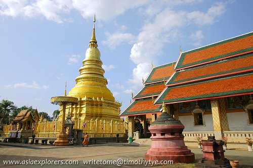 Main stupa, Wat Phra That Haripunchai