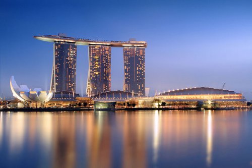 Marina Bay Sands at dusk Marina Bay Sands at dusk