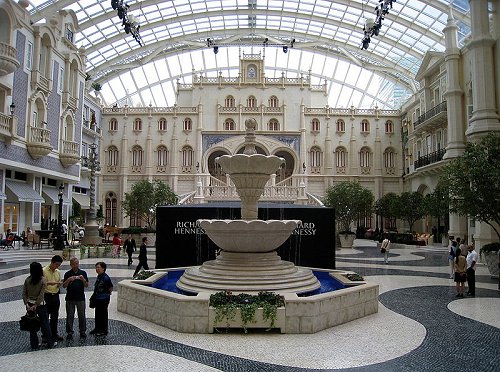 MGM Grand Macau Skyroof Plaza