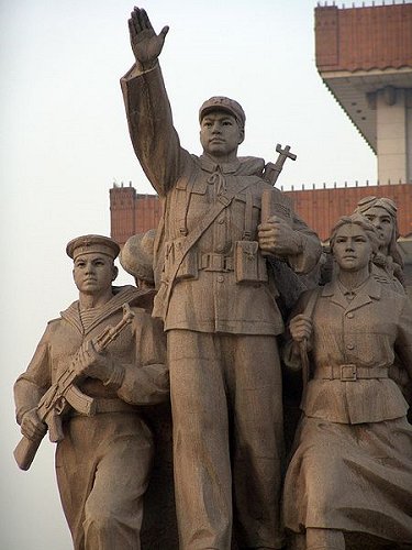 Monument in front of Mao Mausoleum, Beijing Monument in front of Mao Mausoleum, Beijing