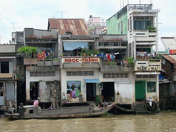 Riverside houses at My Tho Riverside houses at My Tho