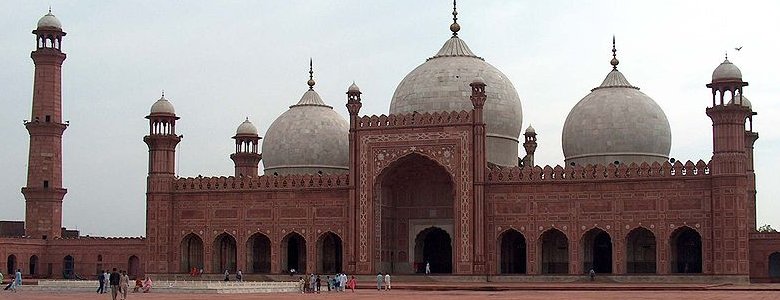 Pakistan Budget Travel Guide | Badshahi Mosque, Lahore Pakistan Budget Travel Guide | Badshahi Mosque, Lahore