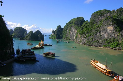 Picturesque Halong Bay