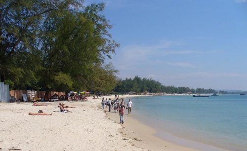 Serendipity Beach, Sihanoukville, Cambodia Serendipity Beach, Sihanoukville, Cambodia