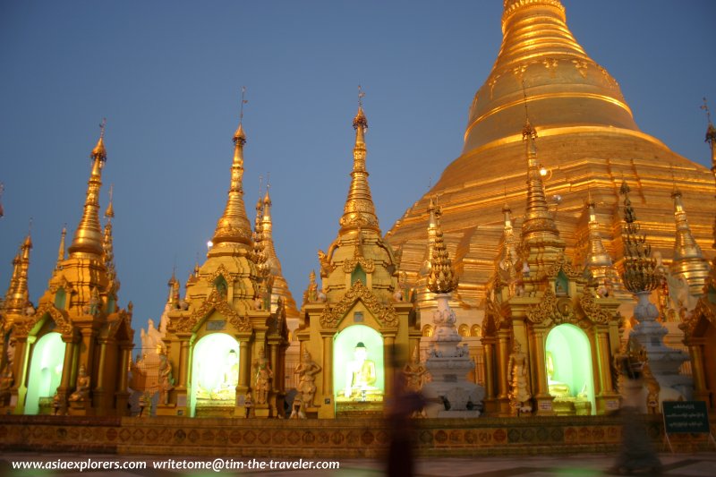 Shwedagon Pagoda at dusk