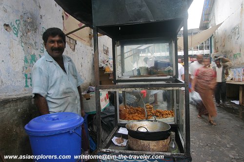 Sidewalk vendor in Kandy