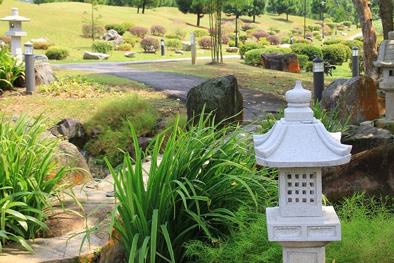 Stone lanterns, Japanese Garden Stone lanterns, Japanese Garden
