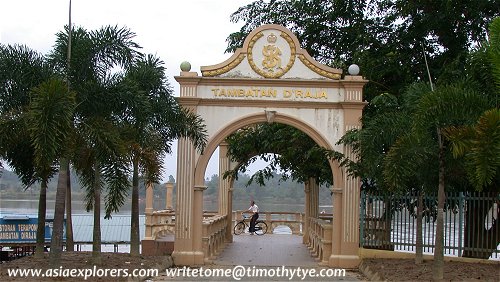 Tambatan DiRaja, Kota Bharu