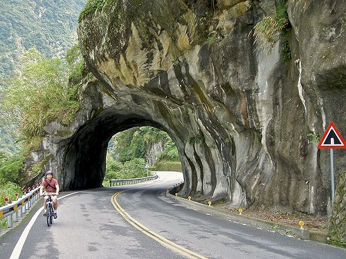 Mountain tunnel at Taroko Gorge