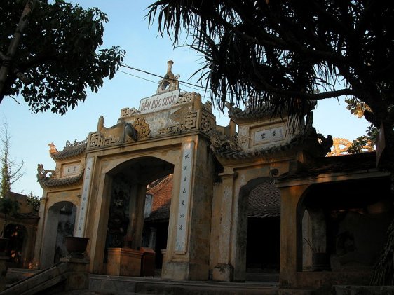 Temple in Sam Son, Thanh Hoa Province Temple in Sam Son, Thanh Hoa Province