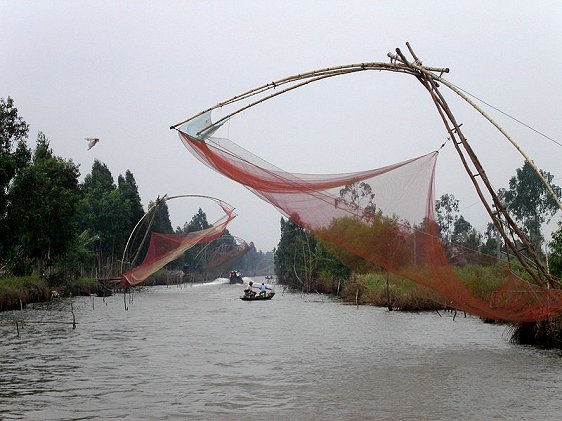 Traditional fishing nets, C&agrave; Mau