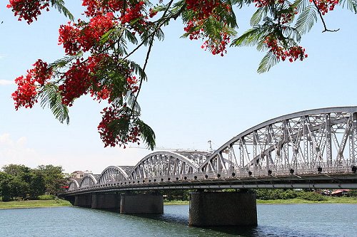Trang Tien Bridge, Huế Trang Tien Bridge, Huế