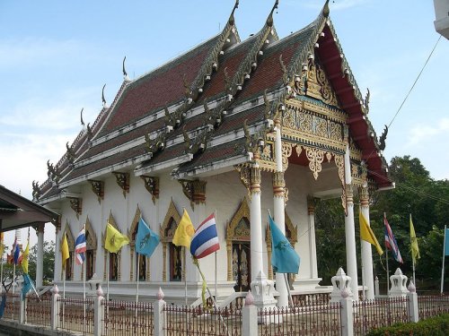 The ubosot of Wat Bang Nam Phueng Nok, Samut Prakan