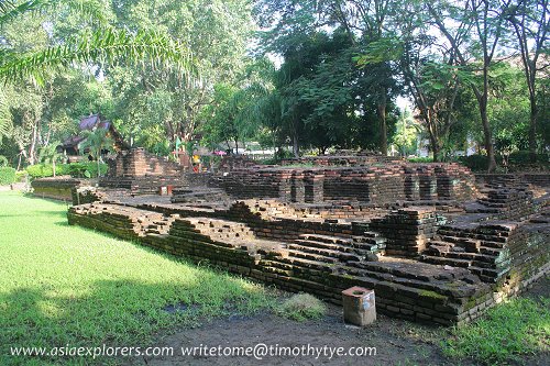 Wat Changkam, also believed to be known as Wat Kanthom