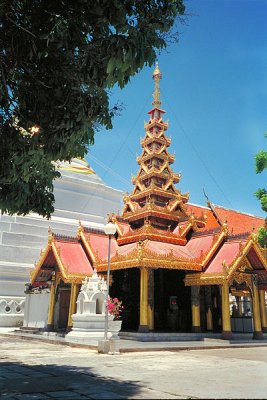 Wat Phra Kaeo Don Thao, Lampang